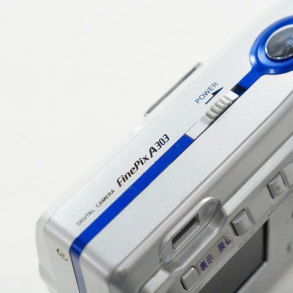 実際に弊社で買取させて頂いたFUJIFILM/富士フィルム FinePix A303 ファインピクス コンパクトデジタルカメラ 動作確認済みの画像 5枚目