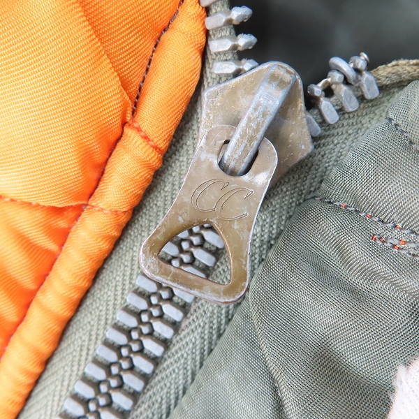 実際に弊社で買取させて頂いたALPHA/アルファ MIL-J-8279D CC刻印ジッパー ヴィンテージ/ビンテージ MA-1 フライトジャケット 1963年製/Mの画像 6枚目