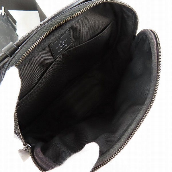 実際に弊社で買取させて頂いたLOUIS VUITTON/ルイヴィトン モノグラム エクリプス バムバッグ M42906の画像 5枚目