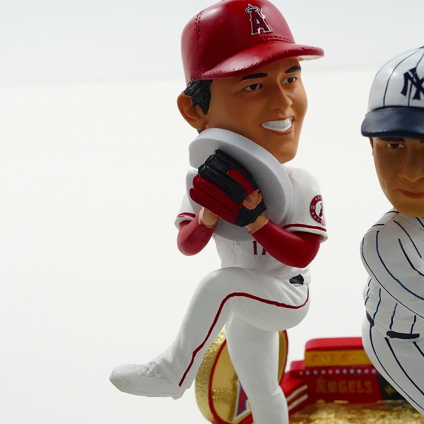 実際に弊社で買取させて頂いたFOCO DUAL BOBBLE  ボブルヘッド  エンゼルス 大谷翔平/ヤンキース ベーブ・ルース ONCE UPON A GENERATION 首振り フィギュアの画像 3枚目