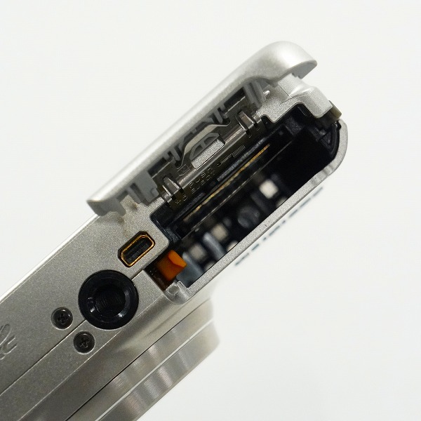 実際に弊社で買取させて頂いたFUJIFILM/富士フィルム T400 コンパクトデジタルカメラ 動作未確認の画像 7枚目