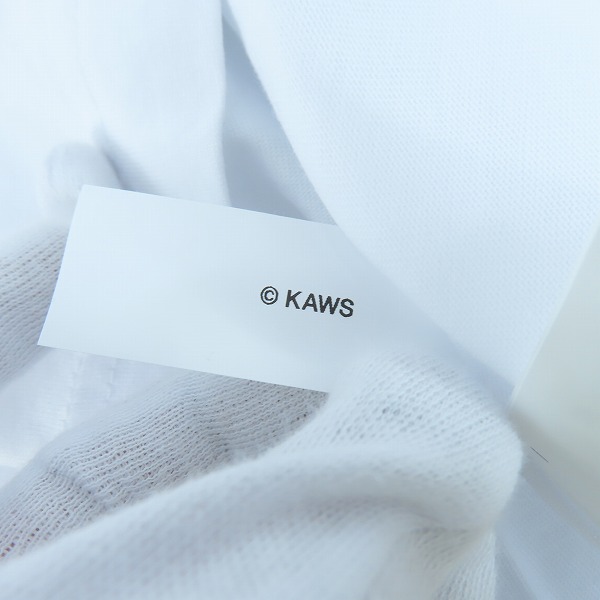 実際に弊社で買取させて頂いた【未使用】COMME des GARCONS SHIRT×KAWS/コムデギャルソンシャツ×カウズ ピンク/グリーン プリントTシャツ FH-T004/XLの画像 5枚目