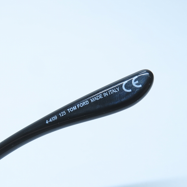 実際に弊社で買取させて頂いたTOM FORD/トムフォード Olivia/オリビア サングラス/アイウェア TF78 B5の画像 3枚目