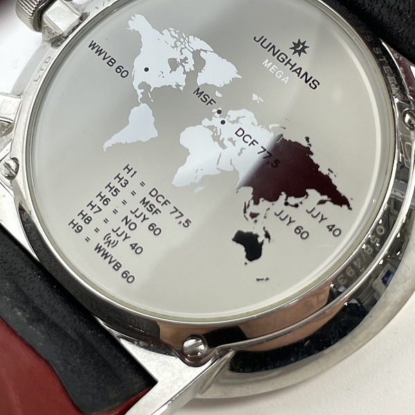 実際に弊社で買取させて頂いたJUNGHANS/ユンハンス フォームメガ 2020LTD 腕時計 058/4931.75【動作未確認】の画像 3枚目