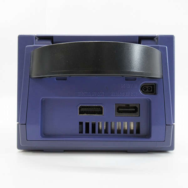 実際に弊社で買取させて頂いた【ジャンク】任天堂 Nintendo GAMECUBE/ニンテンドーゲームキューブ 本体 DOL-001の画像 3枚目