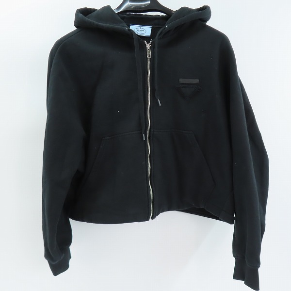 実際に弊社で買取させて頂いたPRADA/プラダ 21AW トライアングルクロップド ジップアップパーカー 138590 R212 11LN/M