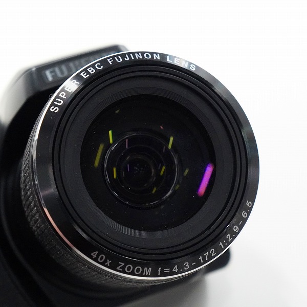 実際に弊社で買取させて頂いたFUJIFILM/富士フィルム FINEPIX S8200 コンパクトデジタルカメラ 動作確認済みの画像 1枚目
