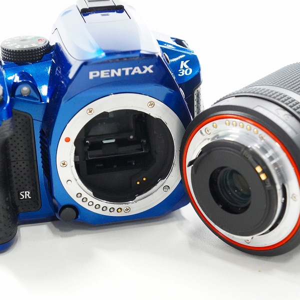 実際に弊社で買取させて頂いたPENTAX/ペンタックス K-30 SR/SMC PENTAX-DA 1:3.5-5.6 18-135mm ED AL [IF] DC WR デジタル一眼レフ カメラ 動作未確認の画像 2枚目