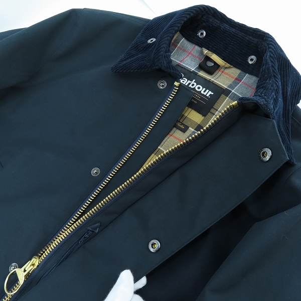実際に弊社で買取させて頂いたBarbour/バブアー CLASSIC BORDER SHOWERPROOF 2LAYER COAT JACKET/クラシックボーダー 2レイヤー ジャケット MSP0109/38の画像 2枚目