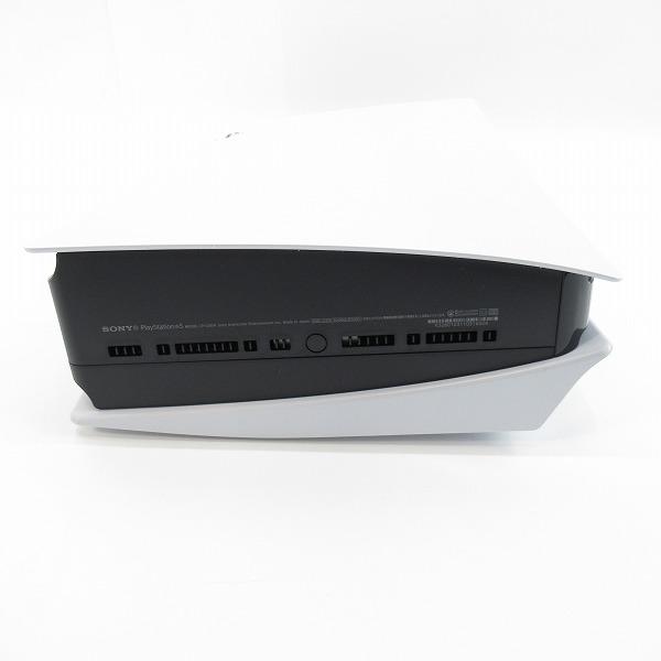 実際に弊社で買取させて頂いたSONY/ソニー Playstation5/プレイステーション5/PS5 本体 ディスクドライブ搭載モデル CFI-1200A01【簡易動作確認済】 の画像 4枚目