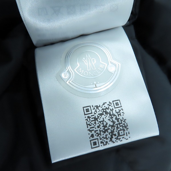実際に弊社で買取させて頂いた【未使用/JPタグ】MONCLER/モンクレール POLSET GIUBBOTTO ダウンジャケット J20911A00055/6の画像 6枚目