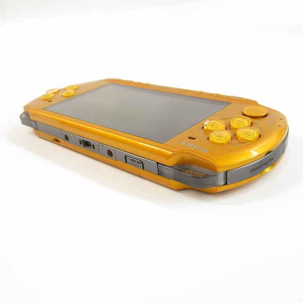 実際に弊社で買取させて頂いたSONY/ソニー PSP/プレイステーションポータブル 本体 PSP-3000 ブライト・イエロー【簡易動作確認済】の画像 4枚目