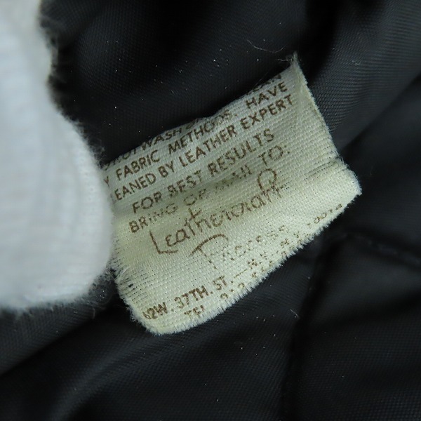 実際に弊社で買取させて頂いたHARLEY DAVIDSON/ハーレーダビッドソン Schott別注 ダブルライダース/46の画像 4枚目