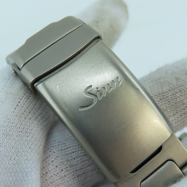 実際に弊社で買取させて頂いたSinn/ジン 203.TI.AR クロノグラフ デイデイト 自動巻 203.3770の画像 5枚目