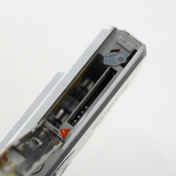 実際に弊社で買取させて頂いたFUJIFILM/富士フィルム FinePix J10 ファインピクス コンパクトデジタルカメラ 動作未確認の画像 7枚目