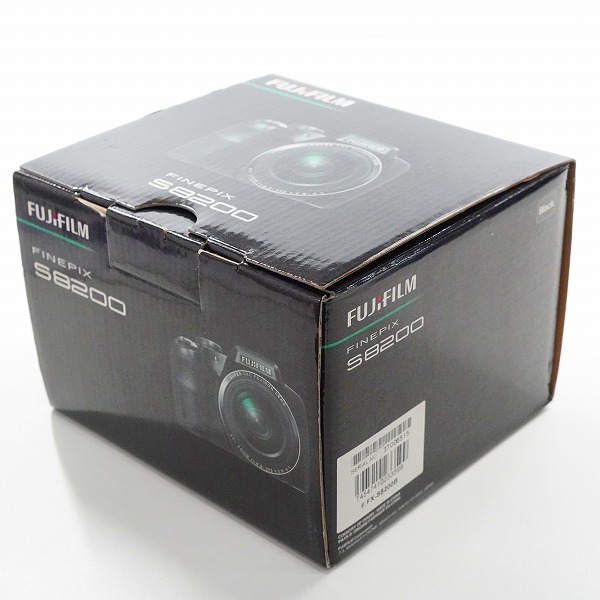 実際に弊社で買取させて頂いたFUJIFILM/富士フィルム FINEPIX S8200 コンパクトデジタルカメラ 動作確認済みの画像 8枚目