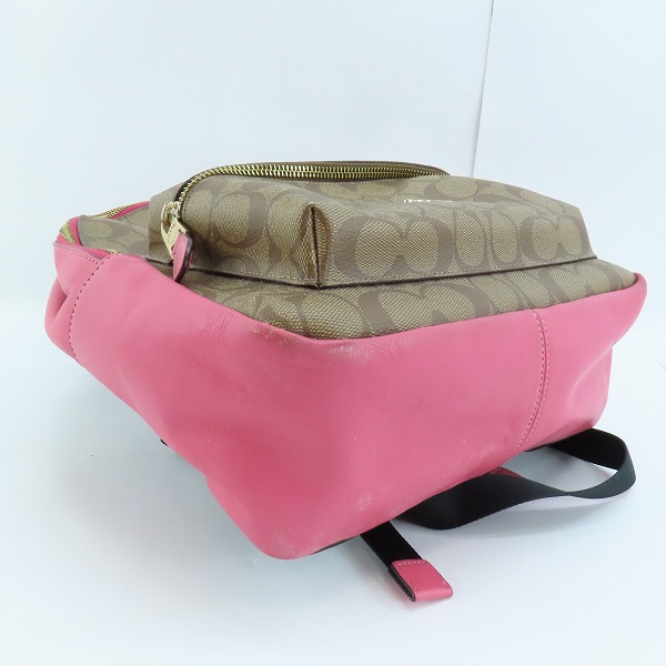 実際に弊社で買取させて頂いたCOACH/コーチ PVC×レザー シグネチャー リュックサック F32200の画像 2枚目