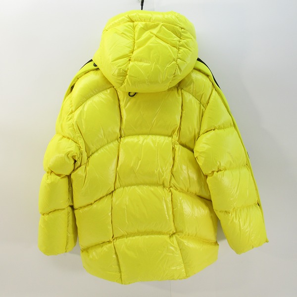実際に弊社で買取させて頂いた【JPタグ】MONCLERx adidas ORIGINALS /モンクレール×アディダス   ダウンジャケット I2095S1A00012 M2267/1の画像 1枚目
