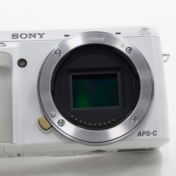 実際に弊社で買取させて頂いたSONY/ソニー α NEX-F3 ミラーレス一眼カメラ デジタルカメラ ボディ 動作確認済みの画像 1枚目