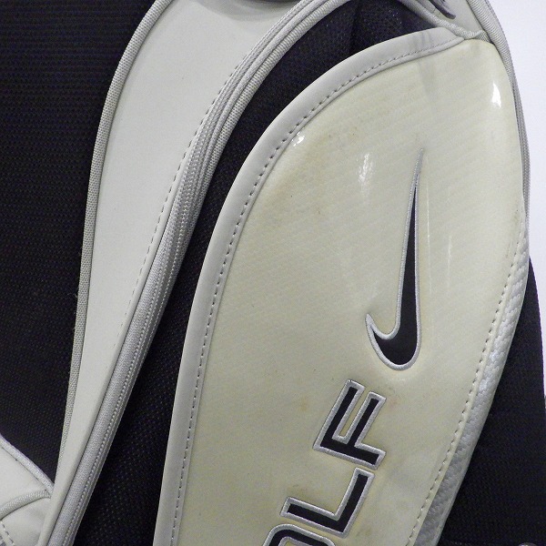 実際に弊社で買取させて頂いたNIKE Golf/ナイキ BG0261 ゴルフ 6分割キャディバッグ グレーｘブラックの画像 4枚目