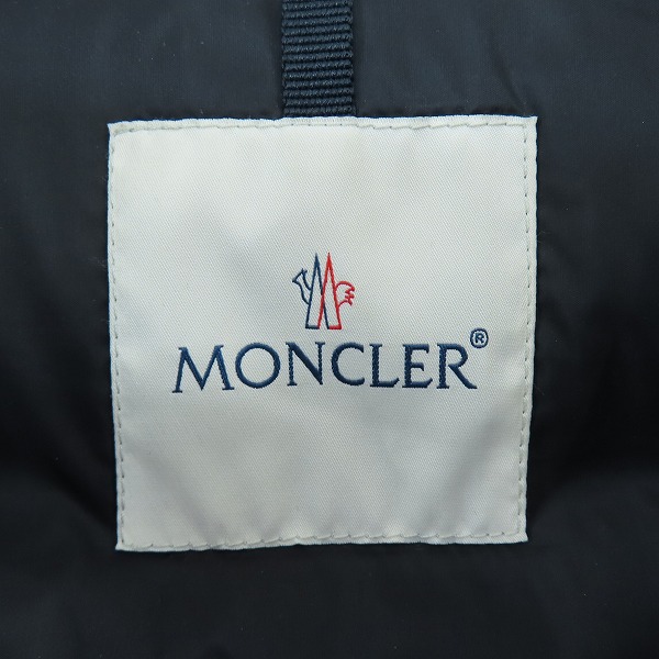 実際に弊社で買取させて頂いたMONCLER/モンクレール LABURNUM GIUBBOTTO/ラバーナム ダウンジャケット C20934998900 57869/3の画像 2枚目