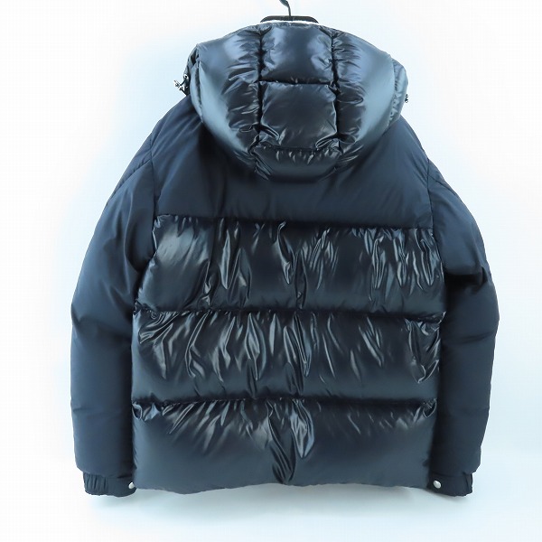 実際に弊社で買取させて頂いた【未使用/JPタグ】MONCLER/モンクレール BAYUDA ダウン ジャケット ネイビー 4の画像 1枚目