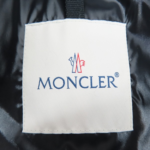 実際に弊社で買取させて頂いた【JPタグ】MONCLER/モンクレール MONTCLA GIUBBOTTO/モンクラー ダウンジャケット F20911B56900 C0300/1の画像 2枚目