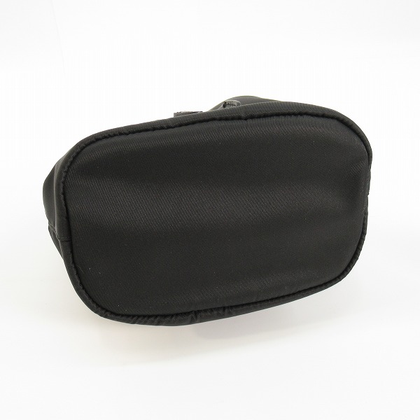 実際に弊社で買取させて頂いたPRADA/プラダ Re-Nylon ナイロンポーチ 巾着の画像 3枚目
