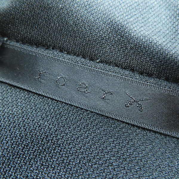 実際に弊社で買取させて頂いたroar/ロアー バック クロスガン/二丁拳銃 ラインストーン パーカー 12MRB-B201/3の画像 2枚目