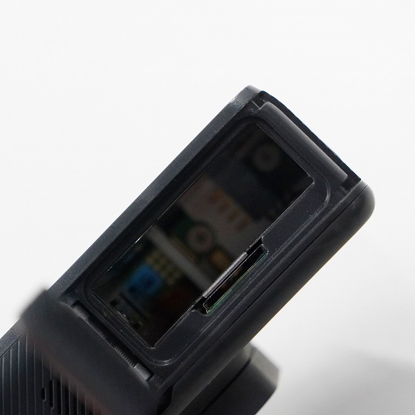 実際に弊社で買取させて頂いたGoPro/ゴープロ HERO 6 Black アクションカメラ デジタルビデオカメラ 動作確認済みの画像 6枚目