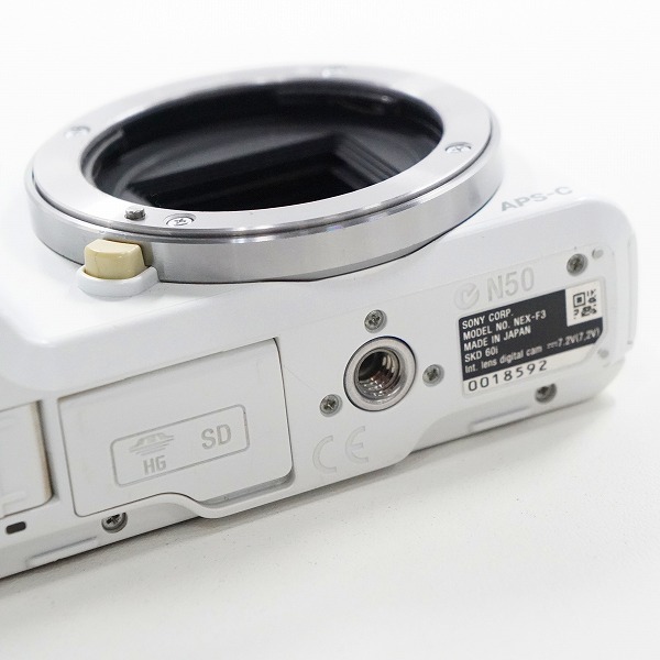実際に弊社で買取させて頂いたSONY/ソニー α NEX-F3 ミラーレス一眼カメラ デジタルカメラ ボディ 動作確認済みの画像 5枚目