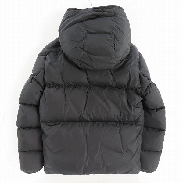実際に弊社で買取させて頂いた【JPタグ】MONCLER/モンクレール MONTCLA GIUBBOTTO/モンクラー ダウンジャケット F20911B56900 C0300/1の画像 1枚目