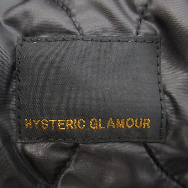 実際に弊社で買取させて頂いた【未使用】HYSTERIC GLAMOUR/ヒステリックグラマー エアフォース プリマロフト コート ジャケット BLACK/ 0204AC01/Sの画像 2枚目
