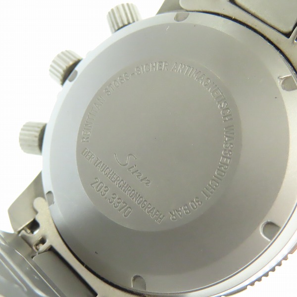 実際に弊社で買取させて頂いたSinn/ジン 203.TI.AR クロノグラフ デイデイト 自動巻 203.3770の画像 4枚目