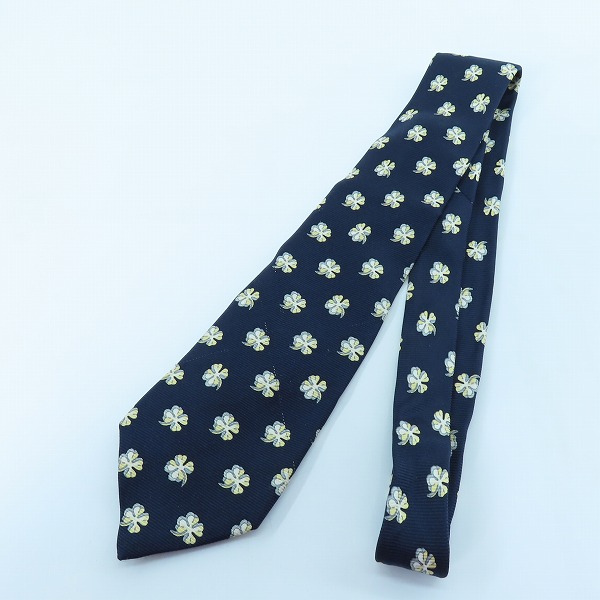 実際に弊社で買取させて頂いたCELINE/セリーヌ 四つ葉クローバー 総柄 シルク ネクタイ