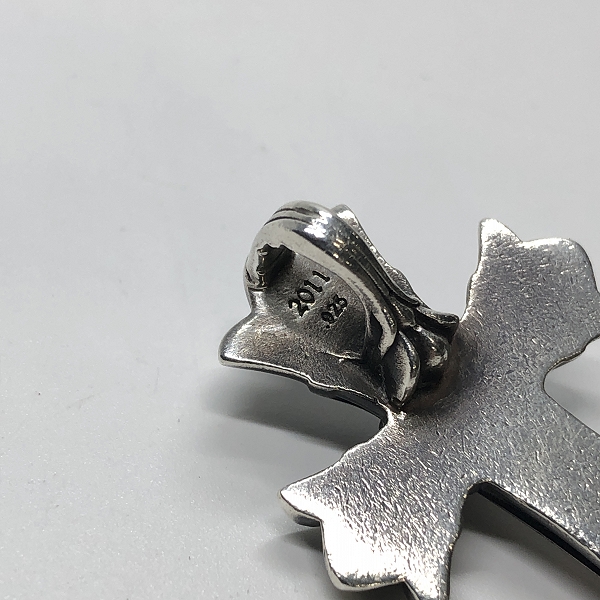実際に弊社で買取させて頂いたCHROME HEARTS/クロムハーツ ダブルCHクロス ペンダント スモールの画像 4枚目