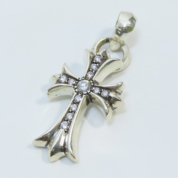 実際に弊社で買取させて頂いたCHROME HEARTS/クロムハーツ スモールCHクロス プレーンベイル パヴェダイヤ