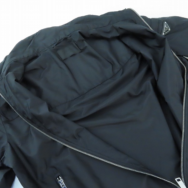実際に弊社で買取させて頂いた【JPタグ】PRADA/プラダ 20SS 三角ロゴプレート ナイロンジップアップジャケット SGN998/48の画像 2枚目