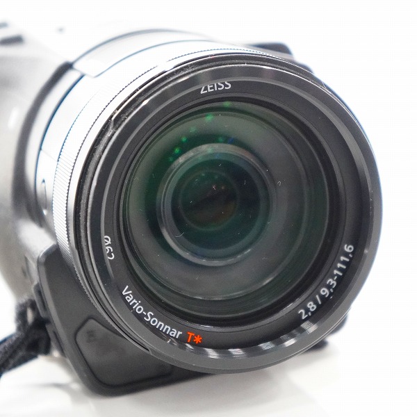 実際に弊社で買取させて頂いたSONY/ソニー FDR-AX100 ハンディカム デジタル 4K ビデオカメラレコーダー 動作未確認の画像 1枚目