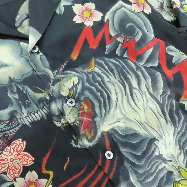 実際に弊社で買取させて頂いたRoen/ロエン 虎柄 半袖アロハシャツ 48の画像 5枚目