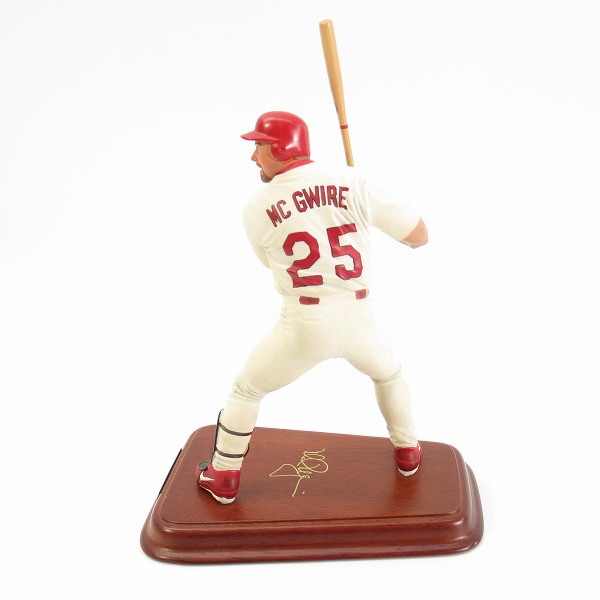実際に弊社で買取させて頂いたTHE DANBURY MINT/ダンバリーミント MLB セントルイス・カージナルス #25 マーク・マグワイア フィギュアの画像 1枚目