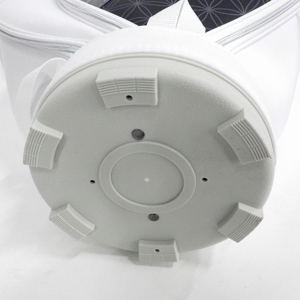 実際に弊社で買取させて頂いたCallaway/キャロウェイ Solaire/ソレイル レディース 6分割キャディバッグ ホワイト 1w用ヘッドカバー付きの画像 6枚目