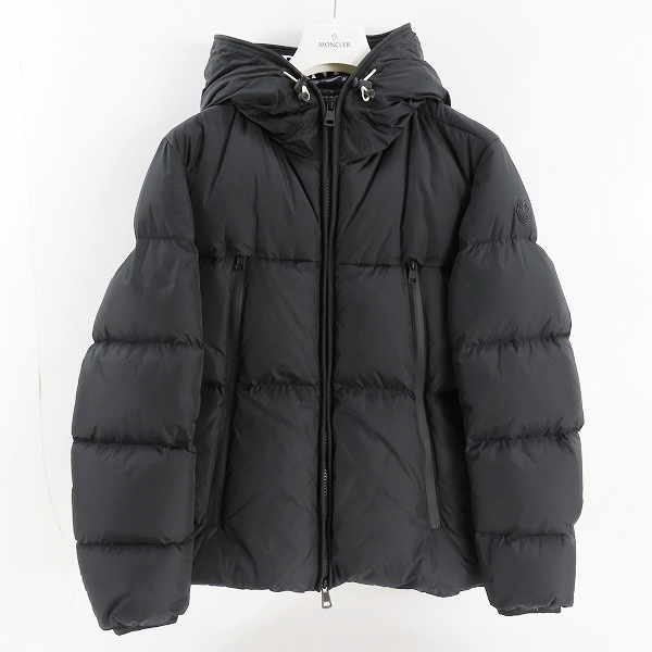 実際に弊社で買取させて頂いた【JPタグ】MONCLER/モンクレール MONTCLA GIUBBOTTO/モンクラー ダウンジャケット F20911B56900 C0300/1