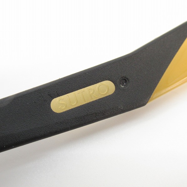 実際に弊社で買取させて頂いたOAKLEY/オークリー SUTRO LITE SWEEP サングラス/アイウェア OO9465-2139の画像 4枚目