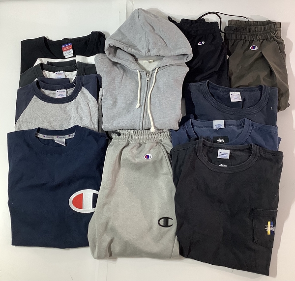 実際に弊社で買取させて頂いた【おまとめ/未使用含む】 Champion/チャンピオン ジップアップフーデッドスウェットシャツ/Tシャツ/トラックパンツ 等