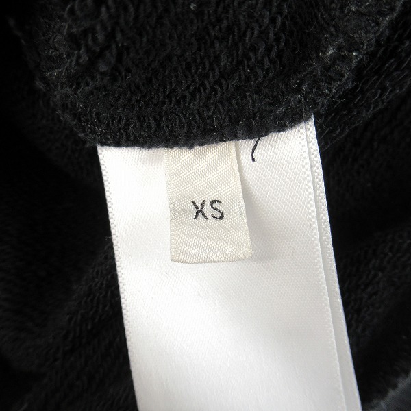 実際に弊社で買取させて頂いた【JPタグ】CELINE/セリーヌ by Hedi Slimane/バイエディスリマン スタッズロゴプルオーバーパーカー 2Y64D670Q/XSの画像 3枚目