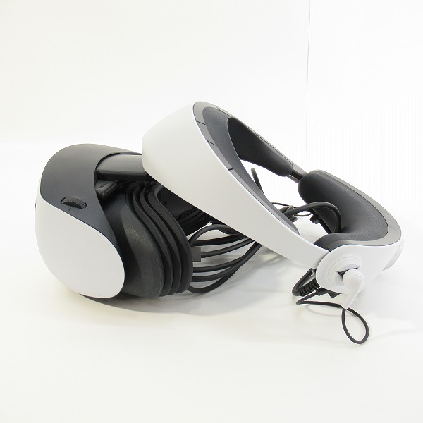 実際に弊社で買取させて頂いたSONY/ソニー PlayStation VR2/PS VR2 コントローラー ヘッドセット CFI-ZVR1 社外製充電スタンド付き【動作未確認】の画像 2枚目
