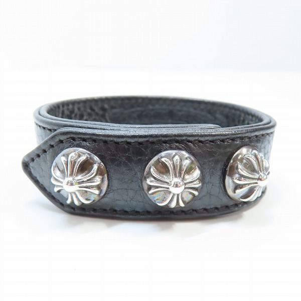 実際に弊社で買取させて頂いた【インボイス原本】CHROME HEARTS/クロムハーツ 3ボタン2スナップ レザー ブレスレット クロスボタンの画像 1枚目