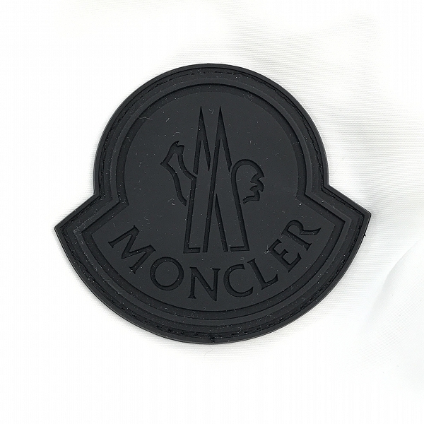 実際に弊社で買取させて頂いた【JPタグ】MONCLER/モンクレール MYTHOS/ミトス ジップアップパーカー F10911A71500 549ML /4の画像 7枚目