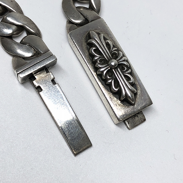 実際に弊社で買取させて頂いたCHROME HEARTS/クロムハーツ クラシック ミニIDブレスレット フローラルクロス 20リンクの画像 4枚目